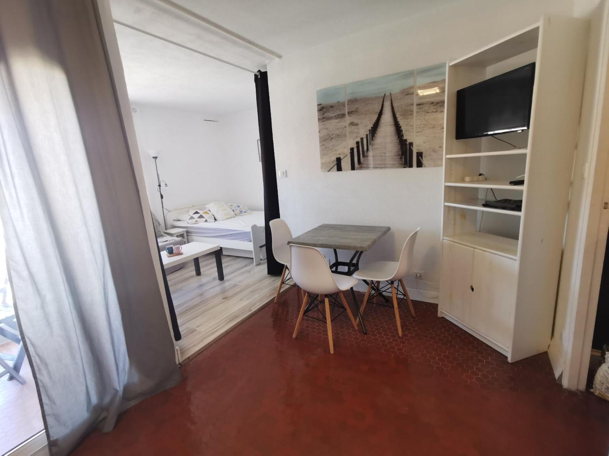 Soleil Levant 2 - En Bord De Mer - Superbe Appartement Cosy - Acces Direct Plage - Proche Commerces Et Animations Le Barcares Exterior photo